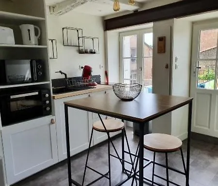 Meuble Au Pied De La Cite Medievale Appartement